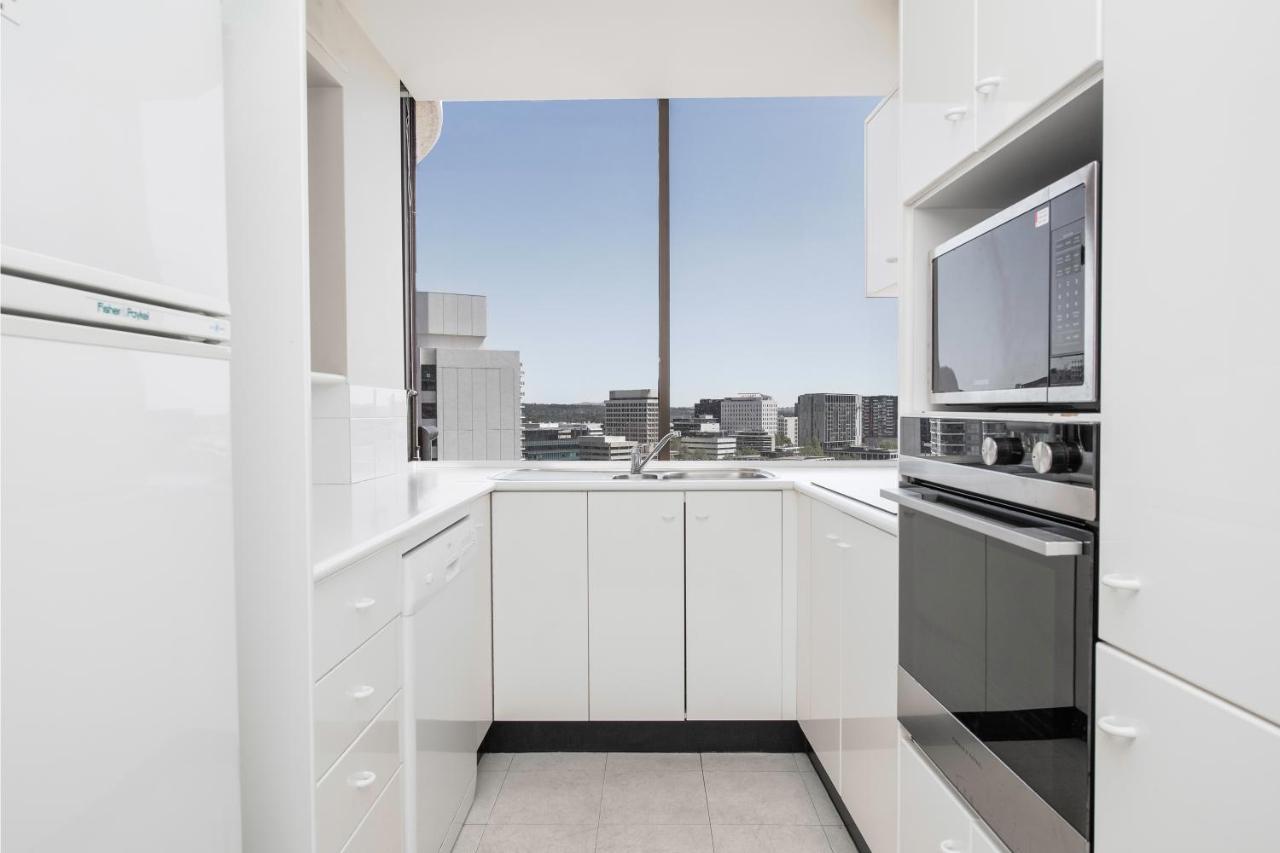 Breakfree Capital Tower Apartments Canberra Exteriör bild