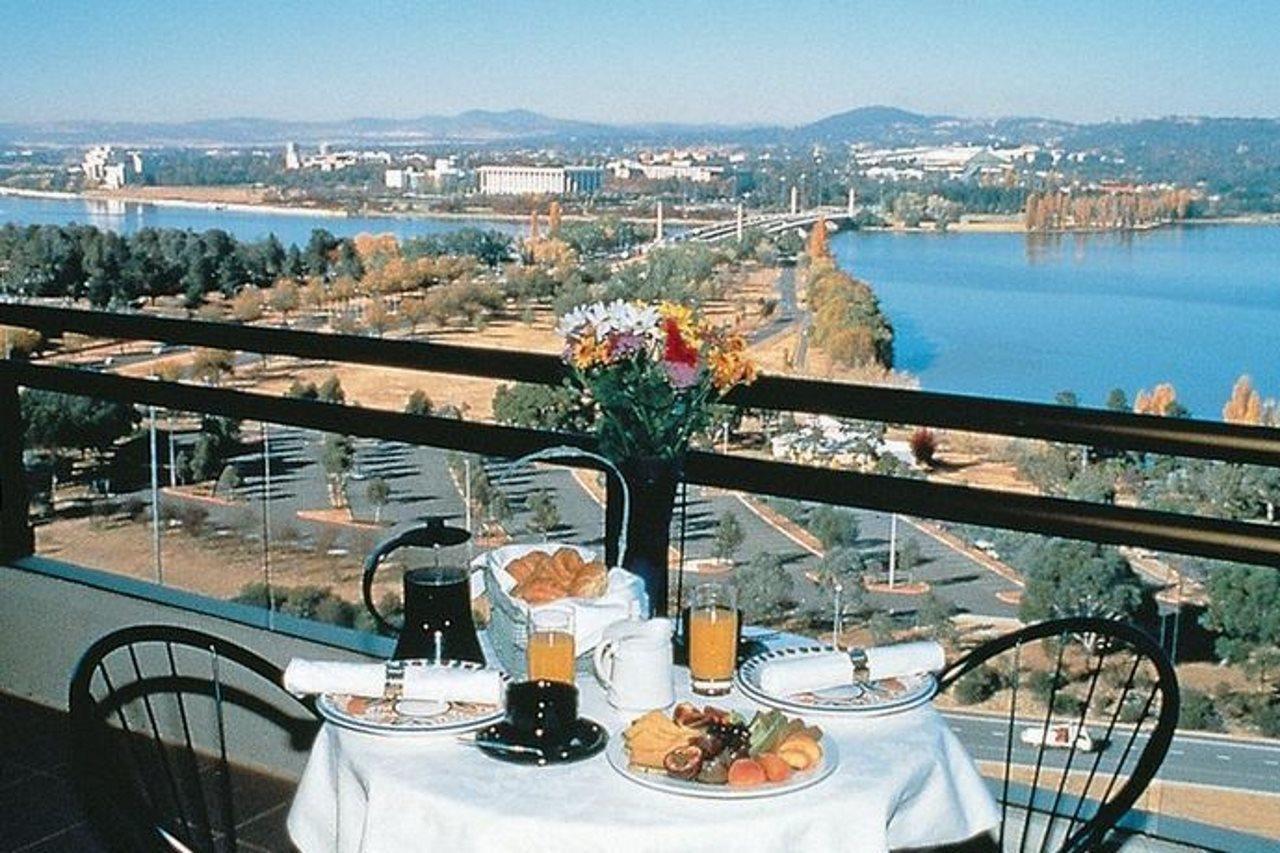 Breakfree Capital Tower Apartments Canberra Restaurang bild