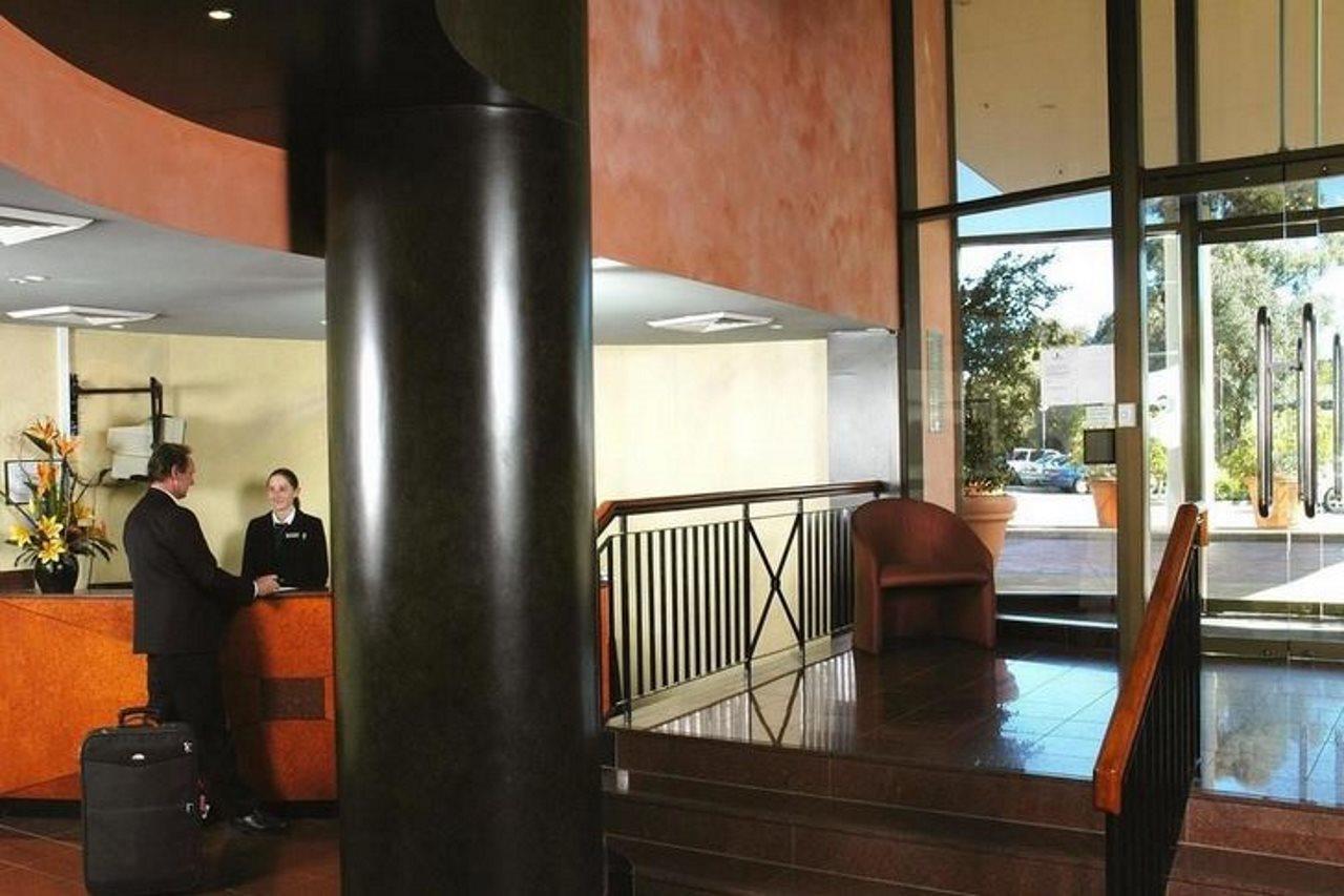 Breakfree Capital Tower Apartments Canberra Inreriör bild