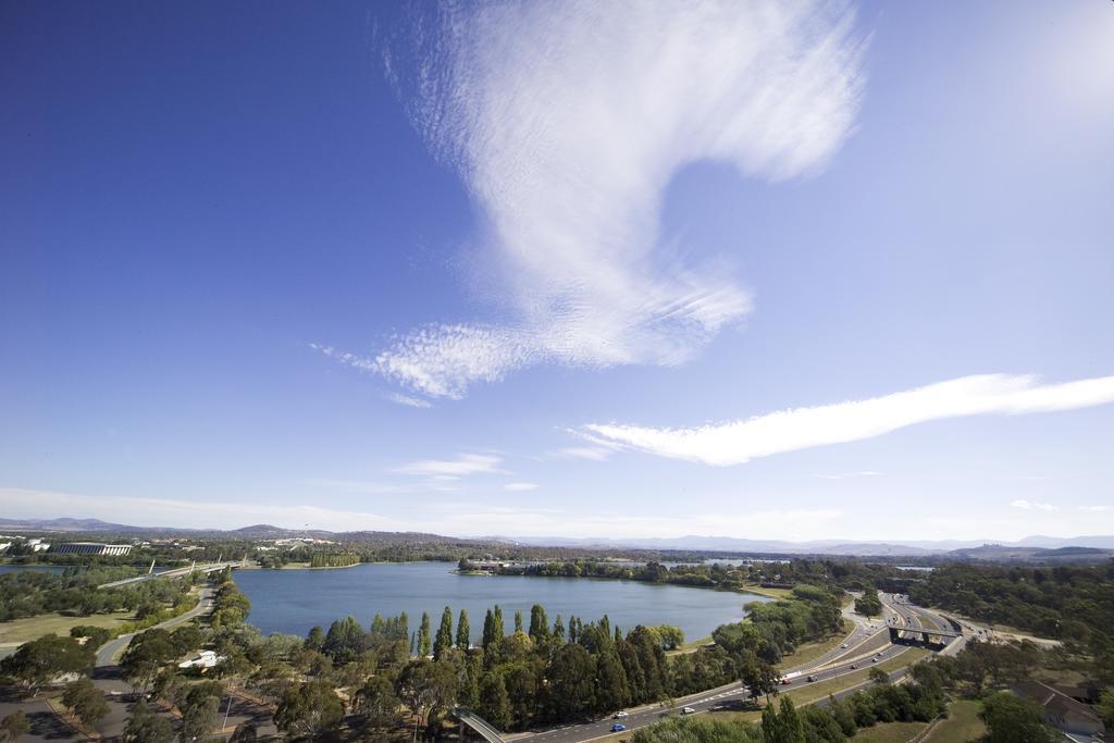 Breakfree Capital Tower Apartments Canberra Exteriör bild
